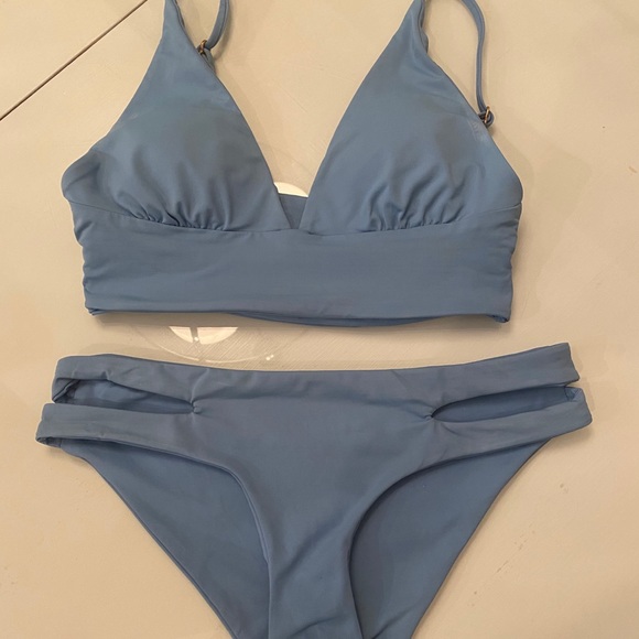 L*Space Bikini - Picture 1 of 2